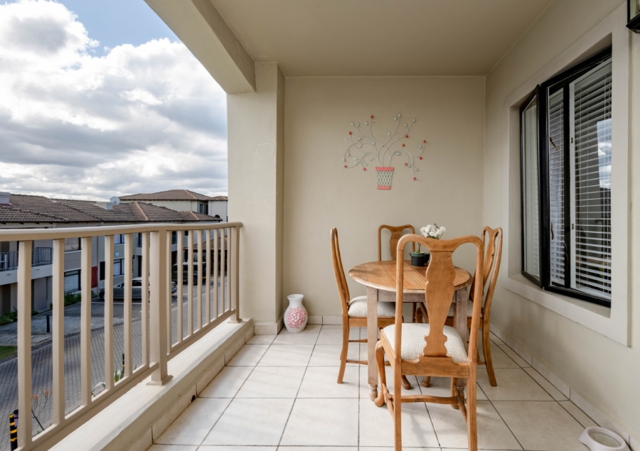2 Bedroom Property for Sale in Bowtie Western Cape